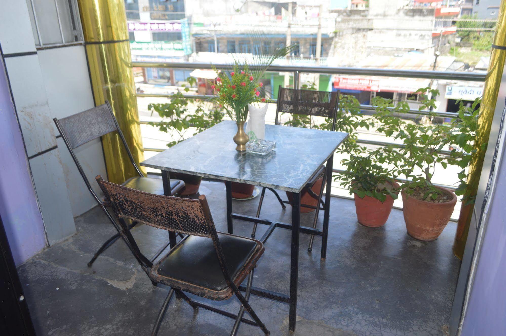 Pokhara Deep Sagar Hotel エクステリア 写真
