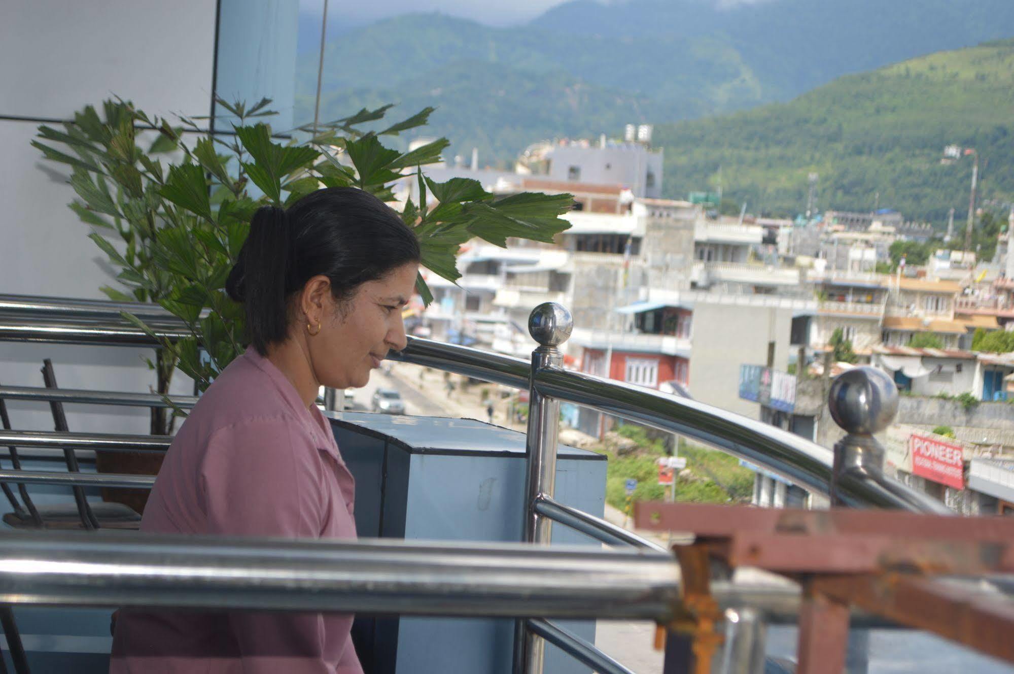 Pokhara Deep Sagar Hotel エクステリア 写真