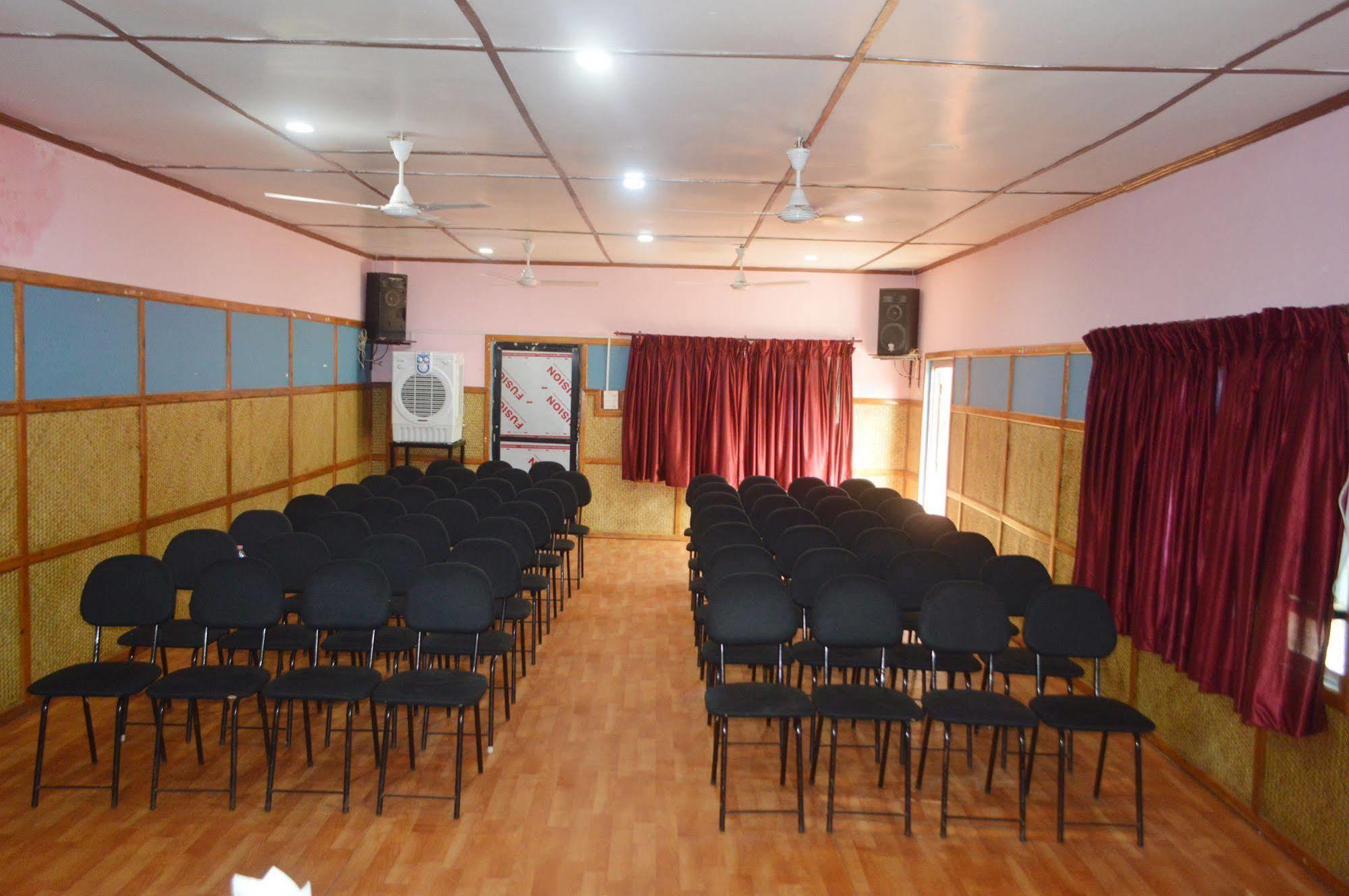 Pokhara Deep Sagar Hotel エクステリア 写真