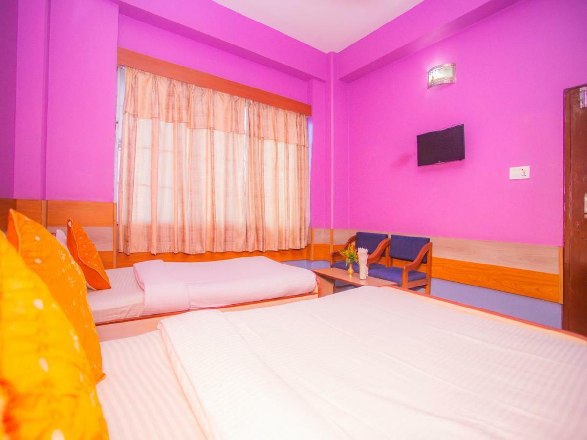 Pokhara Deep Sagar Hotel エクステリア 写真