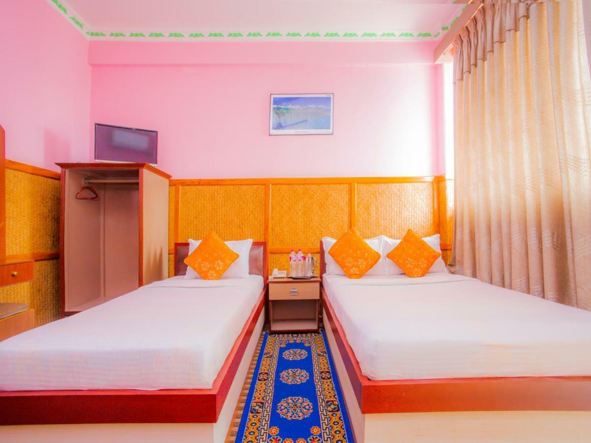 Pokhara Deep Sagar Hotel エクステリア 写真