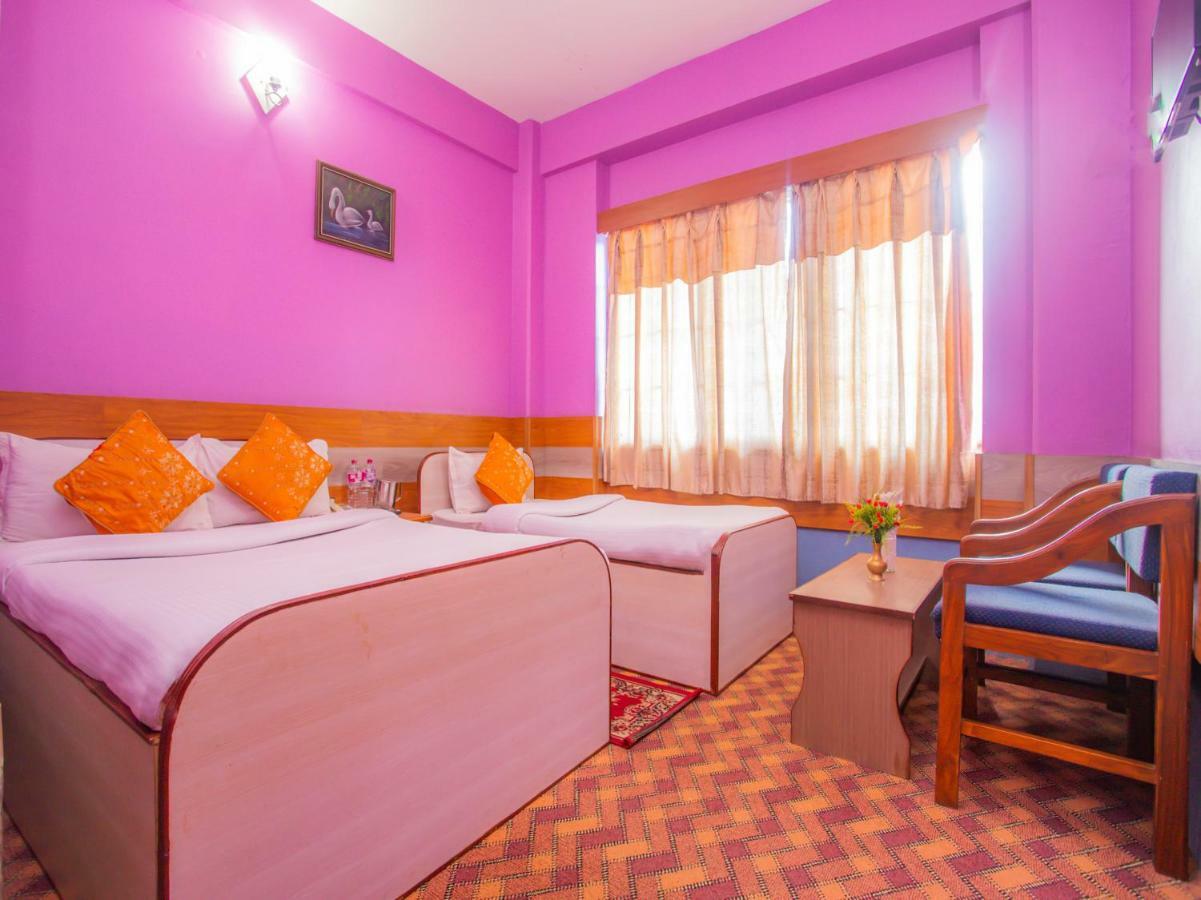 Pokhara Deep Sagar Hotel エクステリア 写真