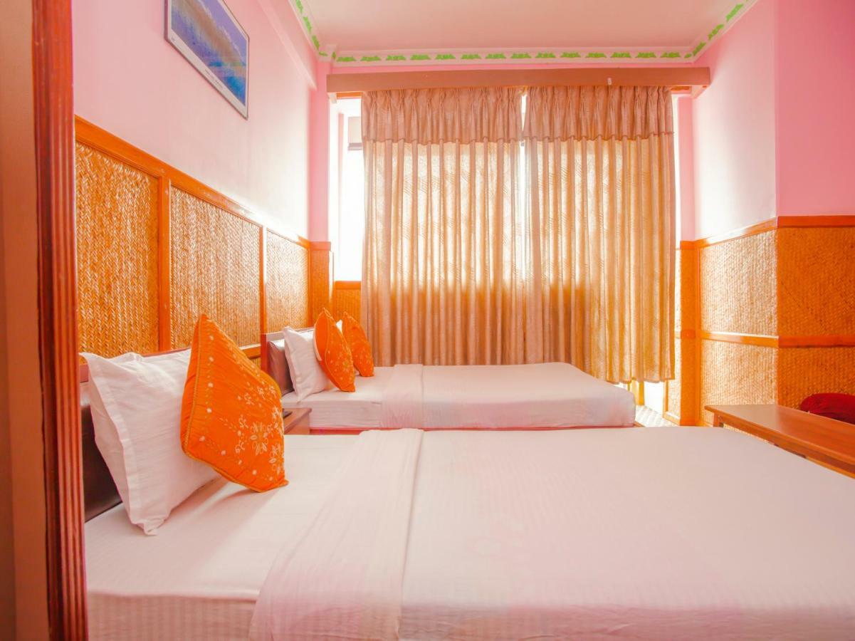 Pokhara Deep Sagar Hotel エクステリア 写真