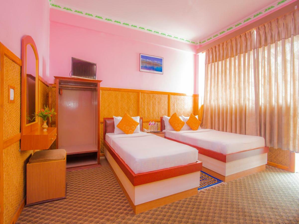 Pokhara Deep Sagar Hotel エクステリア 写真