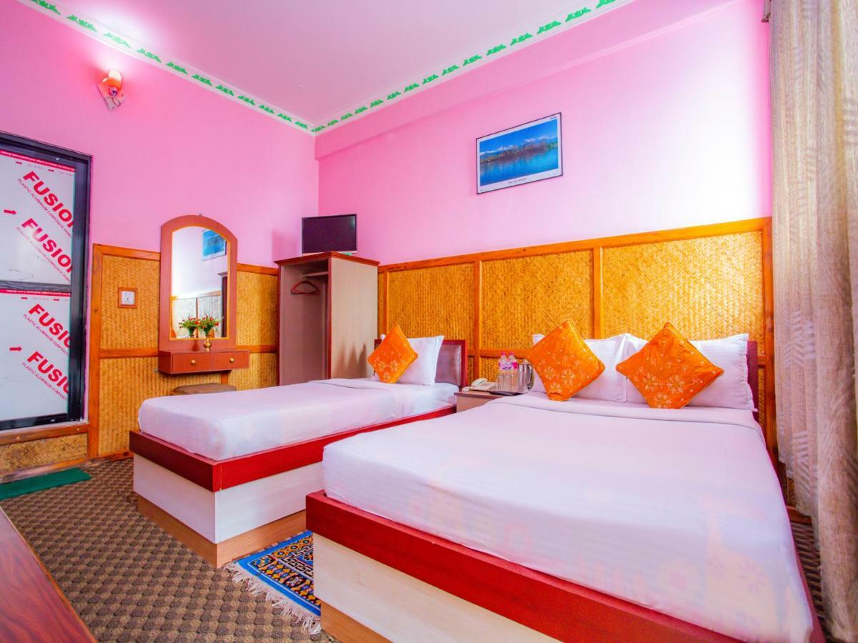 Pokhara Deep Sagar Hotel エクステリア 写真