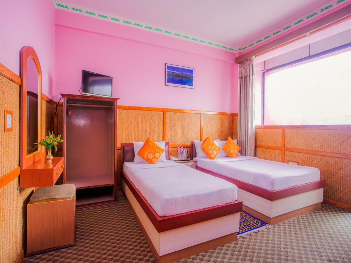 Pokhara Deep Sagar Hotel エクステリア 写真
